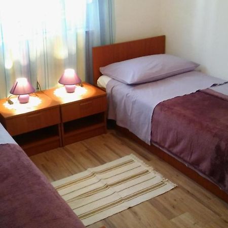 Veldić Apartments Tisno Buitenkant foto