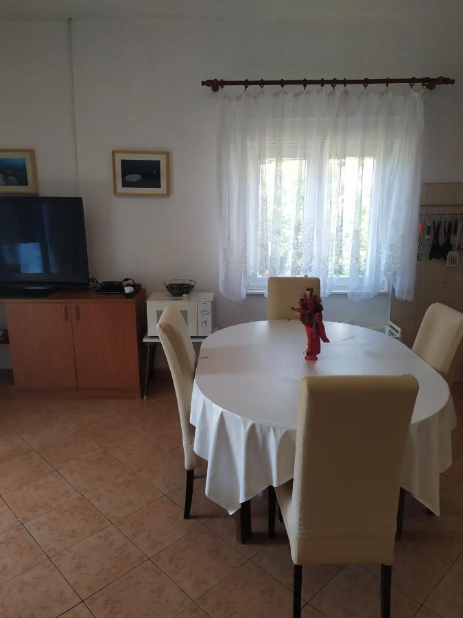 Veldić Apartments Tisno Buitenkant foto