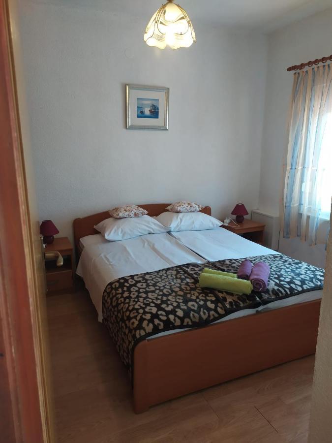 Veldić Apartments Tisno Buitenkant foto