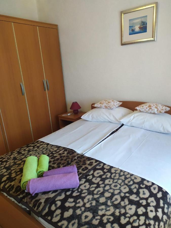 Veldić Apartments Tisno Buitenkant foto