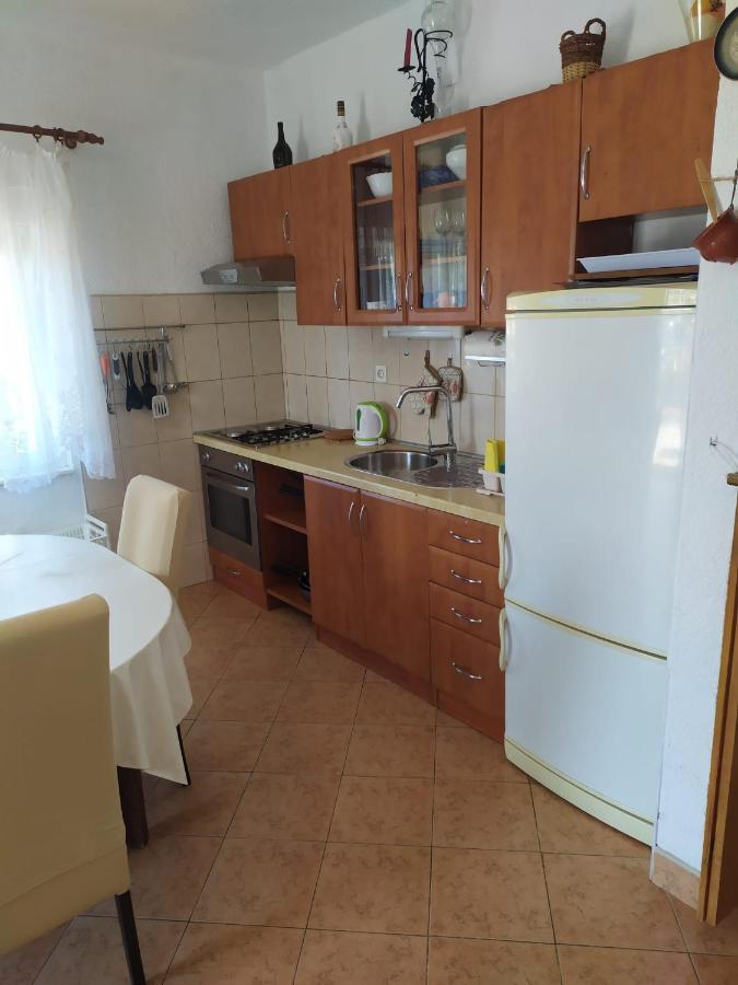 Veldić Apartments Tisno Buitenkant foto