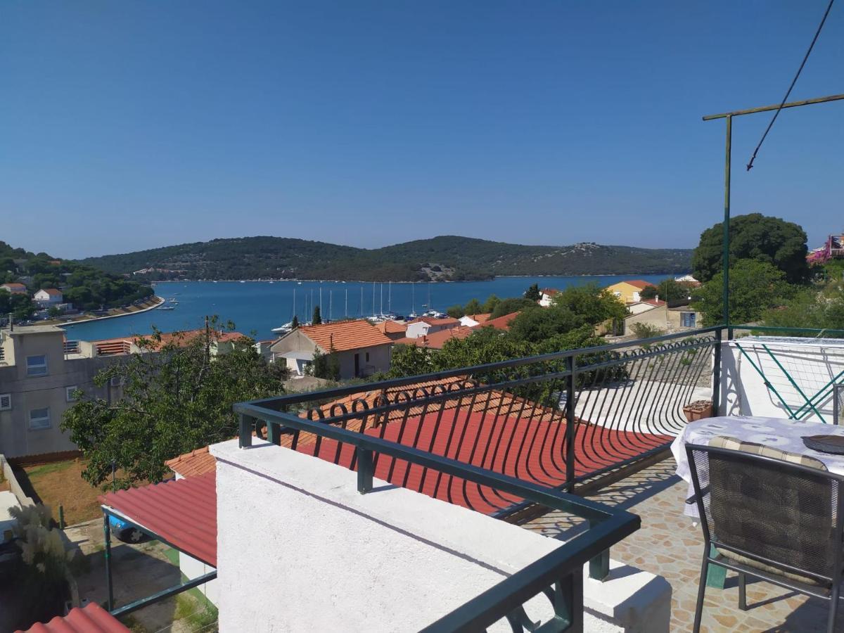 Veldić Apartments Tisno Buitenkant foto