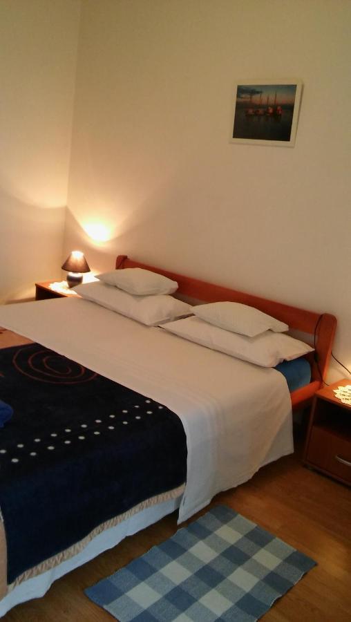 Veldić Apartments Tisno Buitenkant foto