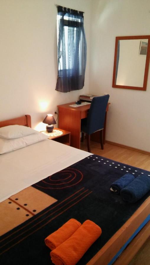 Veldić Apartments Tisno Buitenkant foto