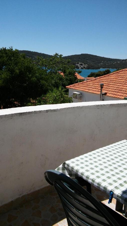 Veldić Apartments Tisno Buitenkant foto
