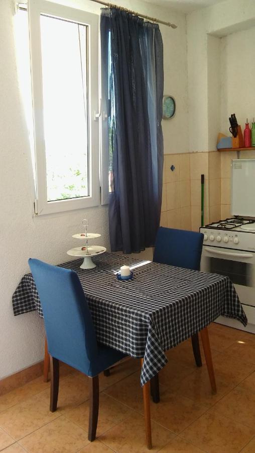 Veldić Apartments Tisno Buitenkant foto