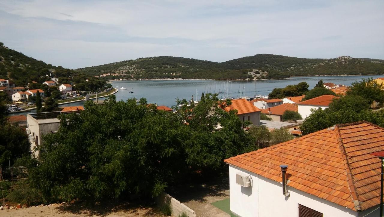 Veldić Apartments Tisno Buitenkant foto