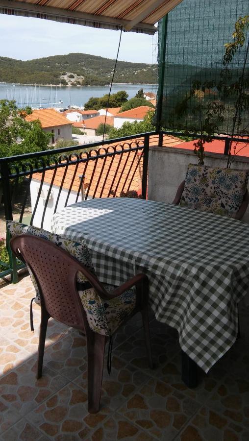 Veldić Apartments Tisno Buitenkant foto